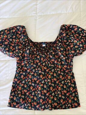 Old Navy Black Floral Puff-Sleeve Square Neck Blouse